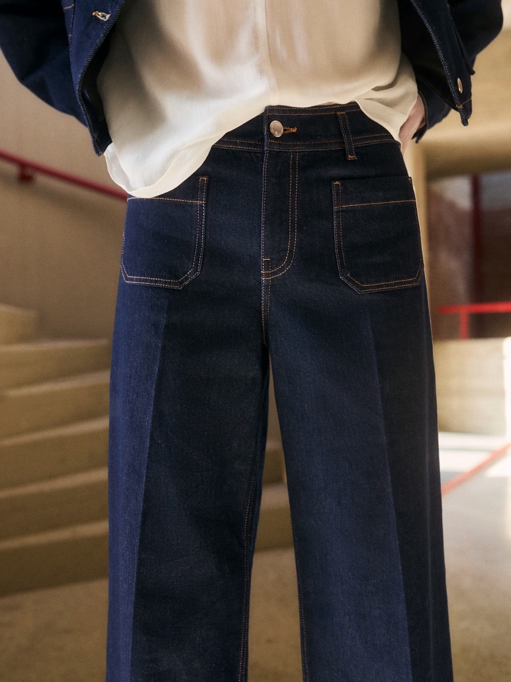 Mango Size 8 Wide-Leg Dark Blue Jeans with Contrast Stitching